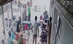 Eskişehir'de şoke eden olay! Sokak ortasında birbirlerini dövdüler