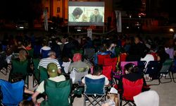 Eskişehir'de açık havada sinema keyfi devam ediyor