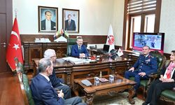 Vali Hüseyin Aksoy, Gaziler Günü’nde şehit ve gazileri makamında ağırladı