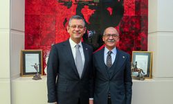 CHP'li Arslan Özgür Özel'i kutladı