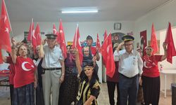 Odunpazarı'nda kıdemli vatandaşlardan 30 Ağustos coşkusu