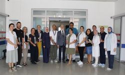 İl Sağlık Müdürü Doç. Dr. Bildirici, fizyoterapistlere lavanta dağıttı