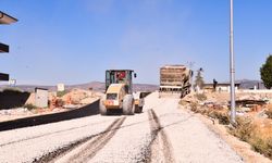 Tepebaşı'nda yenileme çalışmaları sürüyor
