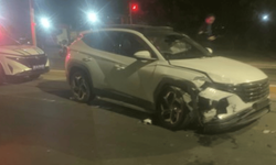 Eskişehir'de otomobil tramvay yoluna girdi!