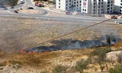 Eskişehir'de boş arazi alev aldı