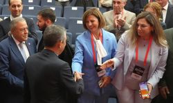 Ünlüce'den kurultay mesajı: "Yaşasın halkın iktidarı, yaşasın Cumhuriyet Halk Partisi!"