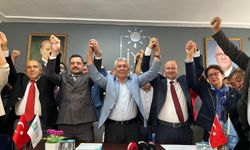 İYİ Parti Tepebaşı İlçe Başkanlığı’nda bayrak değişimi