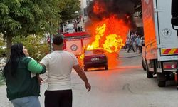 Bir anda alev aldı: Eskişehir'de 4 yıllık emeğiyle aldığı arabanın yanışını izledi