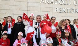 Eskişehir'de minikler 29 Ekim'i kutladı
