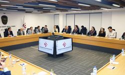 ESTÜ'de beş akademisyen profesörlük beratlarını aldı