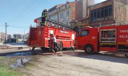 Eskişehir'in komşusunda iş yerindeki yangında 1 itfaiye eri yaralandı