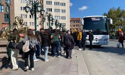 Soğuklar fayda etmiyor: Eskişehir'de turist yoğunluğu sürüyor