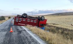 Emirdağ'da kamyonet devrildi: 3 yaralı