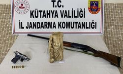 Komşuda tarihi eser operasyonu: Milattan önce 5. yüzyıla ait heykel ele geçirildi