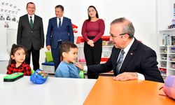 İl Milli Eğitim Müdürü Aydın, minik öğrencilerle buluştu