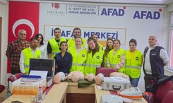 Eskişehir'de gönüllülere ilk yardım eğitimi verildi