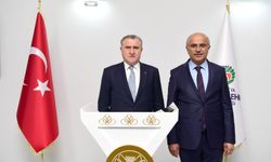 Bakan Bak: "Güzel projeler kazandırıldıkça gençlerimiz faydalanacak"
