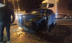 Komşuda kalp krizi geçiren sürücü kazada hayatını kaybetti