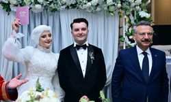 Vali Aksoy, polis çiftin nikah şahidi oldu