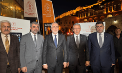 Çalışma ve Sosyal Güvenlik Bakanı Işıkhan, Kültür Yolu Festivali'nde bazı sergileri gezdi