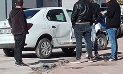 Eskişehir'de 71 Evler Mahallesi'nde maddi hasarlı kaza