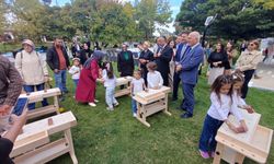 Eskişehir'de minikler patili dostları unutmadı