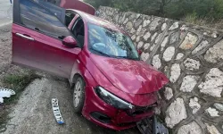 Bilecik'te 2 otomobil kafa kafaya çarpıştı: 4 yaralı