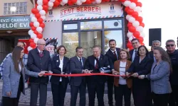 Türkiye'nin ilk Kent Berberi Eskişehir'de açıldı