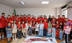 Kız çocukları Eskişehirspor Tesisleri'nde bir araya geldi