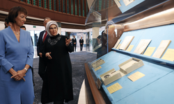Lider eşleri, "Arkeolojinin Altın Çağı Sergisi"ni gezdi