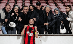 Kaptan’dan galibiyet pozu