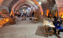 Eskişehir'in iki büyük festivali devam ediyor