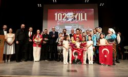 Odunpazarı'nda "Cumhuriyetin Ruhu" sahneyi coşkuyla doldurdu