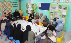 Eskişehir'de psikolojik danışmanlar, velilerle bir araya geldi