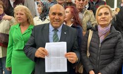 İYİ Parti Odunpazarı İlçe Başkanı Gürol Yer mazbatasını aldı