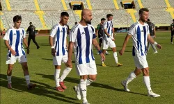 Eskişehir Anadolu, sahasında 4 köşe!