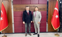 Cem Ünal, Odunpazarı Kaymakamı Ömer Ulu’yu ziyaret etti