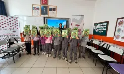 Eskişehir'de Anadolu Toplum Gönüllüleri Topluluğu köy okulundaki miniklere yangın eğitimi verdi