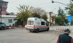 Ambulans zor anlar yaşadı: Vakaya ulaşmak için alternatif yollar aramak zorunda kaldı