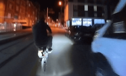 Eskişehir'de kaza güvenlik kamerasına yansıdı: Bir anda kendini yerde buldu