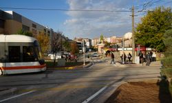 Eskişehir'in merkezinde yeni bağlantı yolu trafiğe açıldı