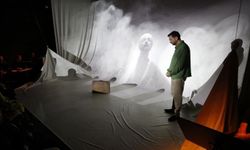 “Aşk Neyledi Yunus” Tiyatro Anadolu Sahnesi'nde yeniden izleyiciyle buluştu