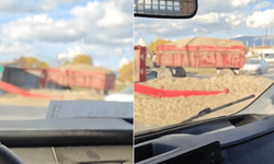 Eskişehir'de saman yüklü traktörün römorku devrildi