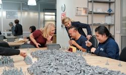 Eskişehir'de eğitim kurumlarına anlamlı ziyaret: "Desteğiniz ve varlığınız bizim için çok değerli"