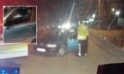 Eskişehir'de polis müdahale etti: Aracını yol ortasına çekerek içinde uyudu