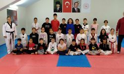 Eskişehir’de taekwondo çalışmaları Porsuk Spor Salonu’nda sürüyor