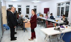 İl Milli Eğitim Müdürü Aydın, Halk Eğitim Merkezi'nde kurs çalışmalarını inceledi