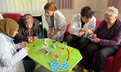 ESOGÜ'lü öğrenciler huzurevi sakinleriyle bir araya geldi