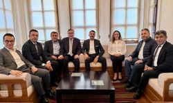 Hamid Yüzügüllü’den Sivrihisar Eğitim Vakfı’na ziyaret