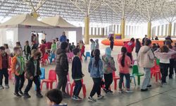 Çocuk Dostu Alan Tırı Eskişehir'de hizmet vermeye başladı